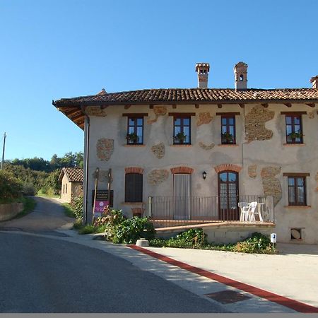 Вілла Agriturismo 'D Raine Montelupo Albese Екстер'єр фото